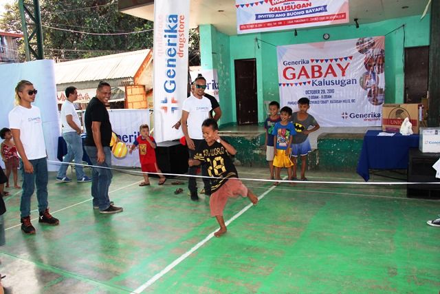 Generika Drugstore Gabay Kalusugan Campaign Kids Enjoying Palarong Kalyesugan