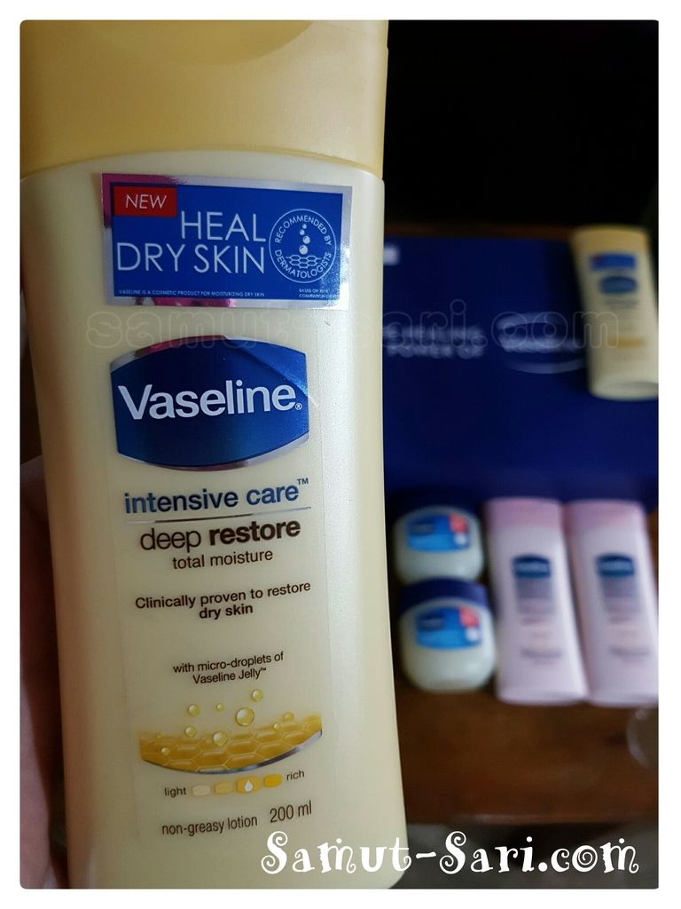 Vaseline Body Lotion with Petroleum Jelly