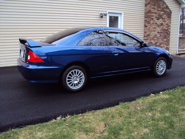 http://i783.photobucket.com/albums/yy114/seitzb517/05%20civic/DSC01304.jpg