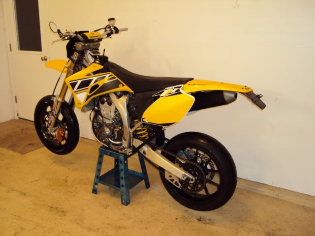 http://i783.photobucket.com/albums/yy114/seitzb517/Yz450f/DSC00868.jpg