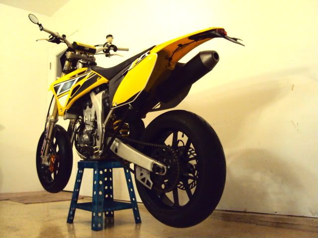 http://i783.photobucket.com/albums/yy114/seitzb517/Yz450f/DSC00882.jpg