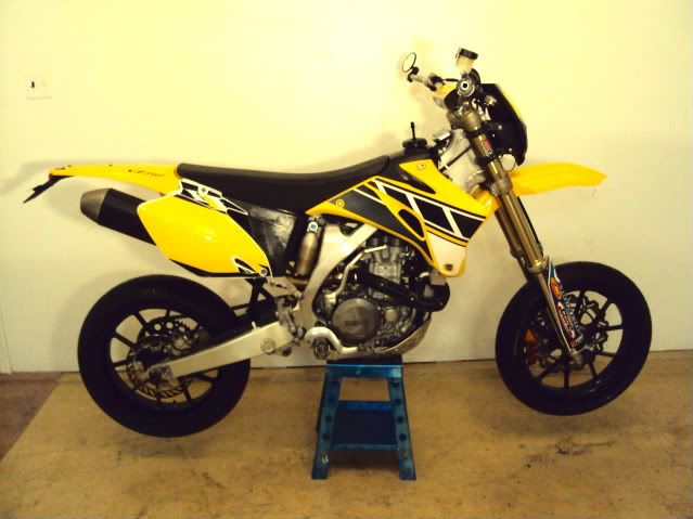 http://i783.photobucket.com/albums/yy114/seitzb517/Yz450f/DSC00884.jpg