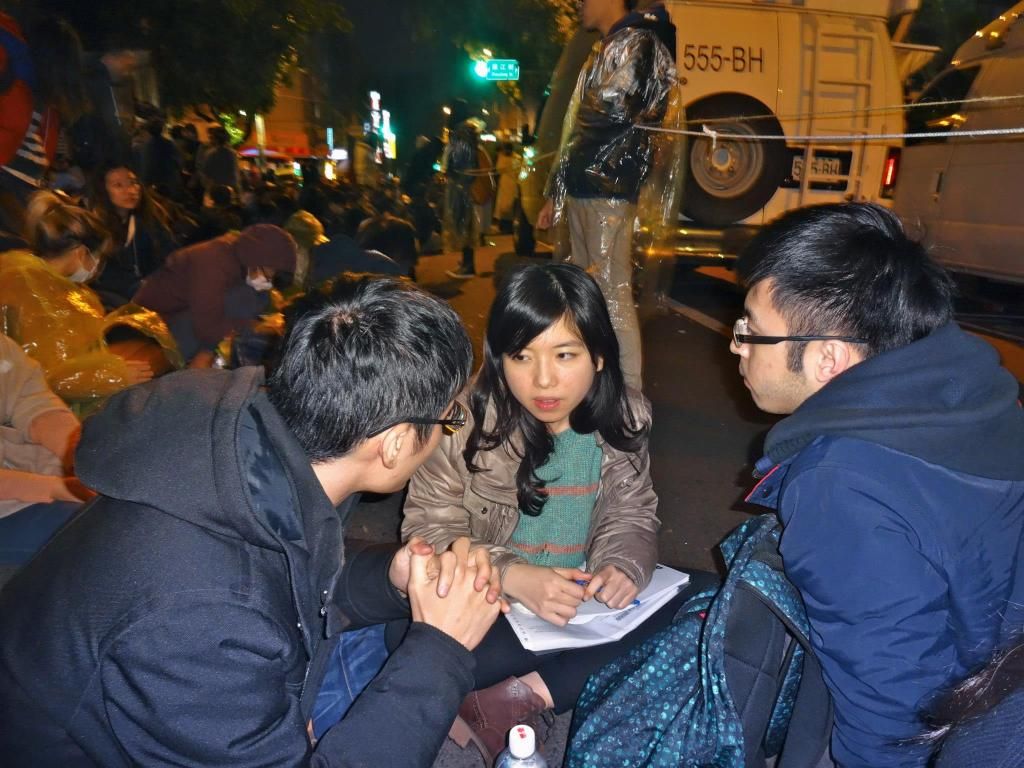Violent, agitating elements doing aggressive anti-government anarchist things like talking and discussing the issues of the day. This must be stopped. photo 1655360_10152342229121202_1757580835_o.jpg